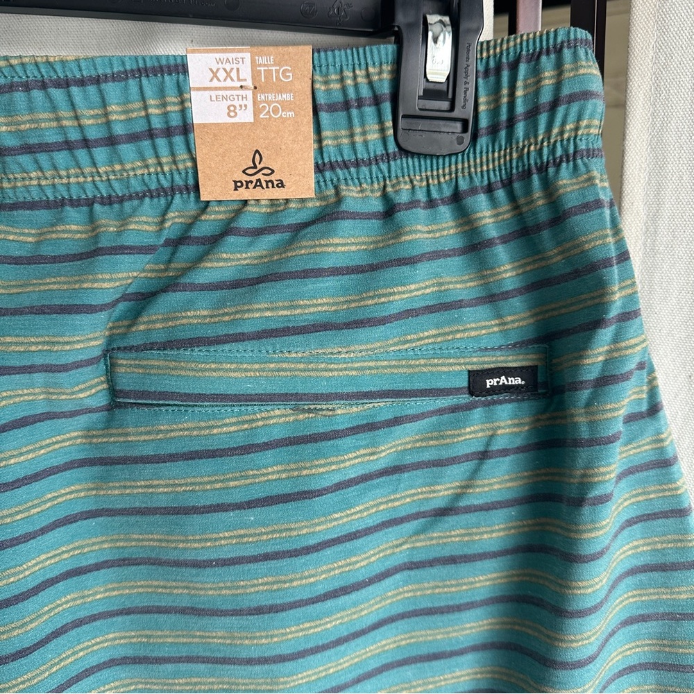 PrAna Metric E -Waist Short stretchy  XXL